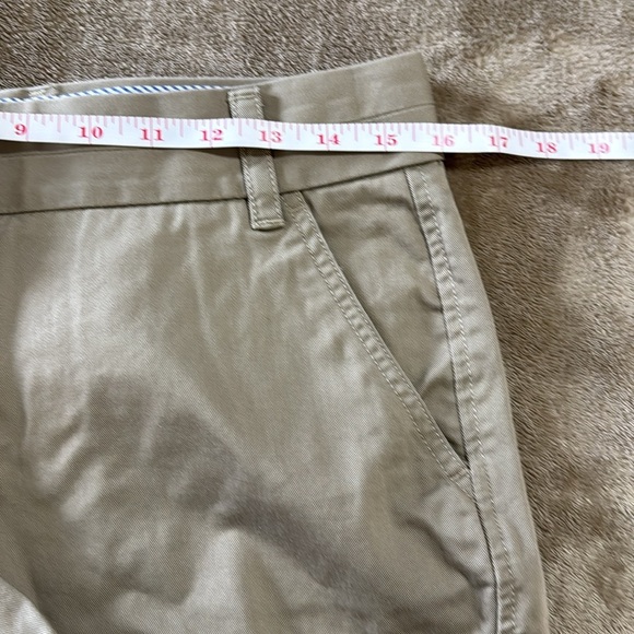 J Crew Woman’s 100% Cotton Chino Broken in Shorts - Picture 6 of 9